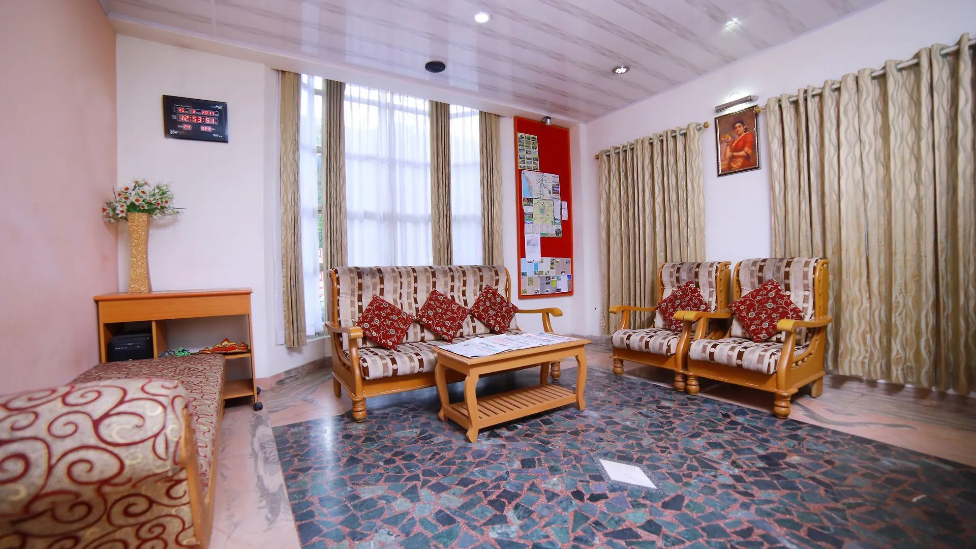 Oyo 6512 Munnar Heaven Hotel